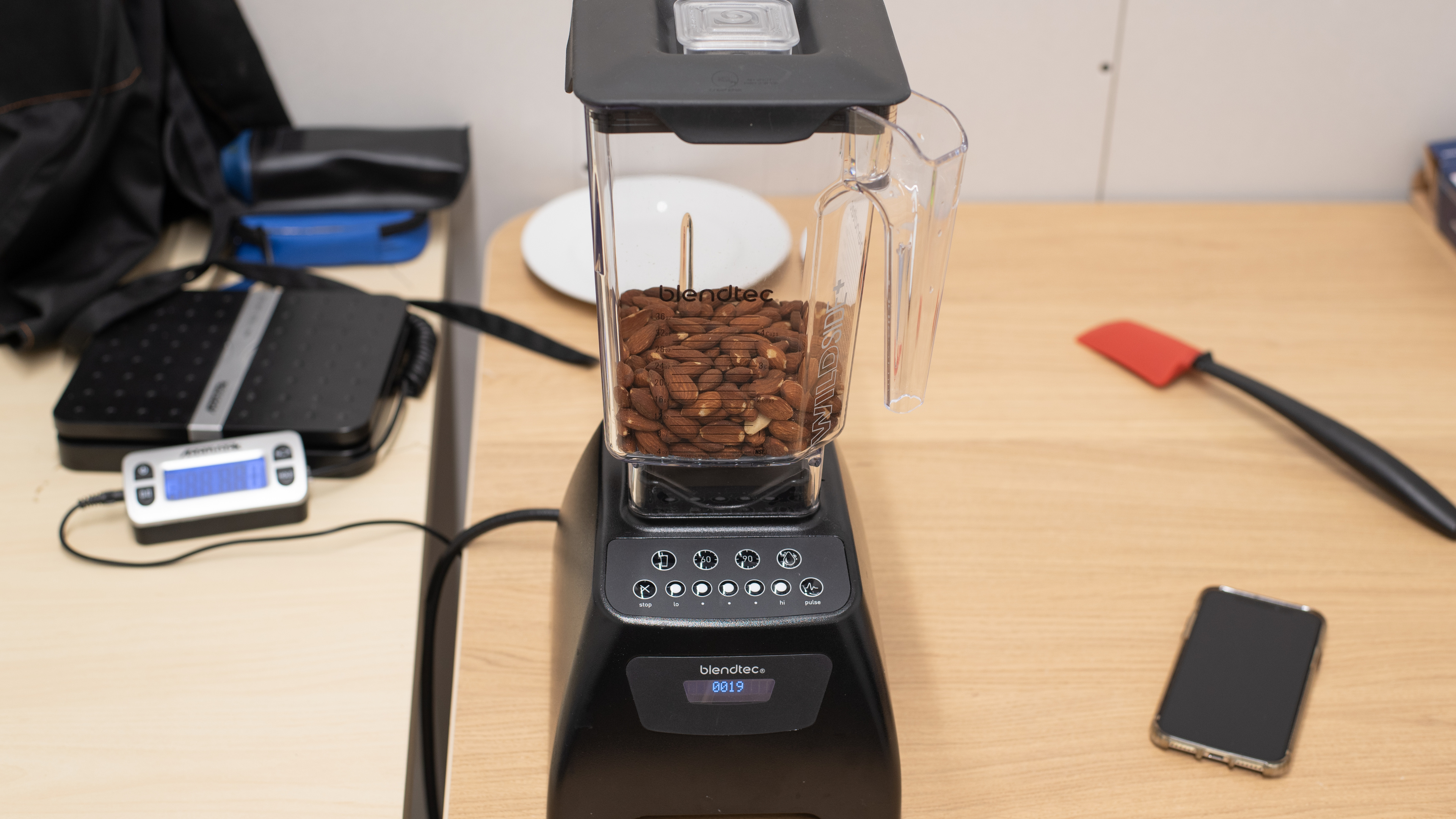 ブレンドテック　 CLASSIC575 Blendtec Classic 575 Review - RTINGS.com