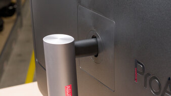 ASUS ProArt Display 6K PA32QCV Ergonomics Picture