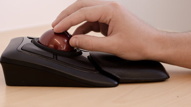 Kensington Expert Mouse Wireless Trackball Fingertip Grip Picture