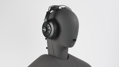 Superlux HD 668B Angled Picture