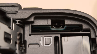 Canon EOS RP Card Slot Picture