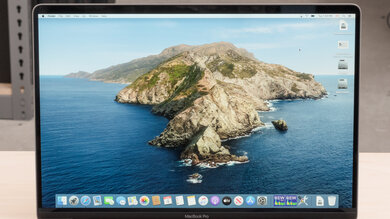 Apple MacBook Pro 16 (2019) Display Photo