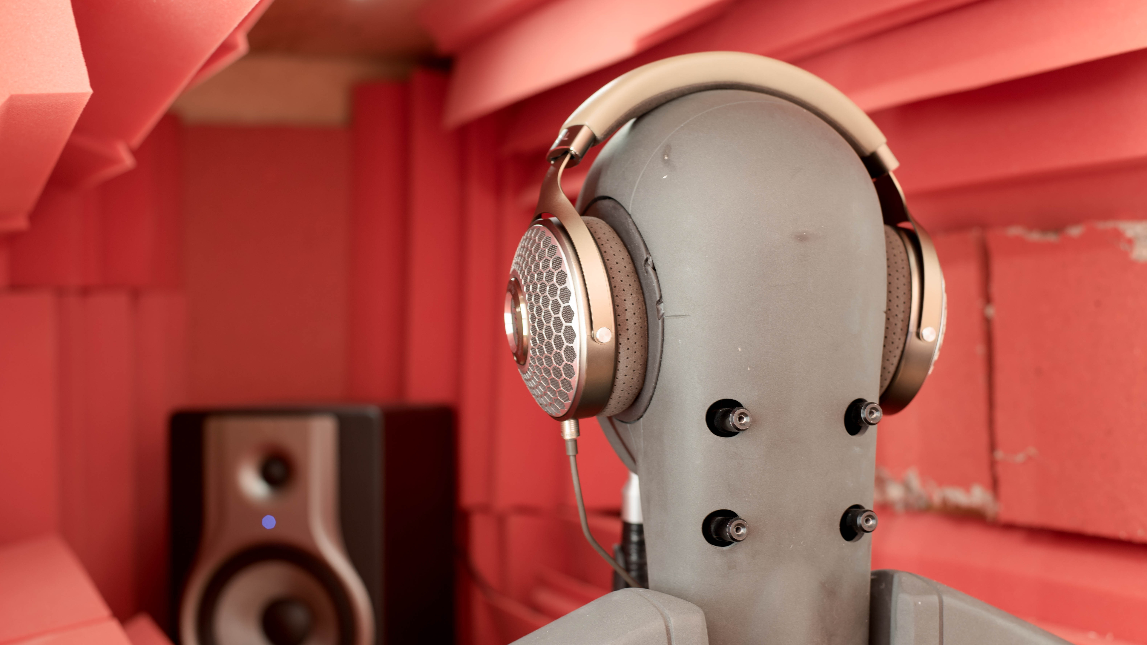 Focal Clear Mg Review - RTINGS.com