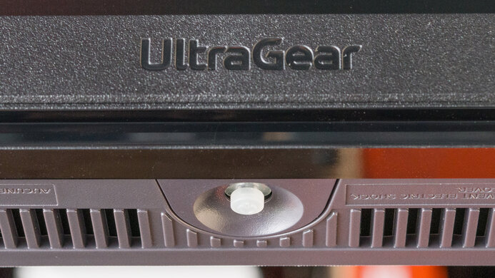 LG 27GR83Q-B Controls Picture