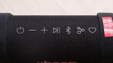 LG xboom Grab Controls Photo
