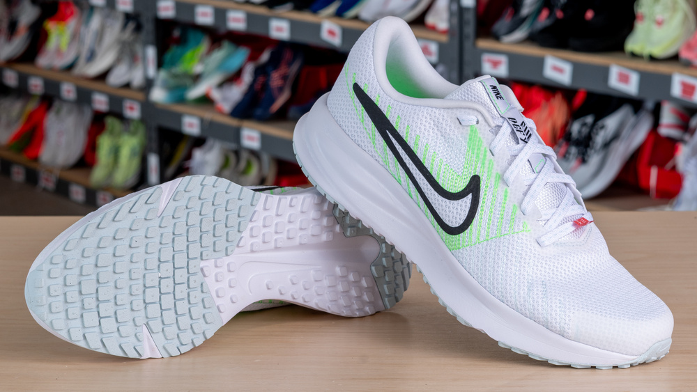 Nike Run Defy