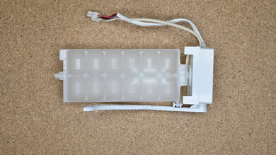 LG LF25Z6211S Ice Maker Upper Photo