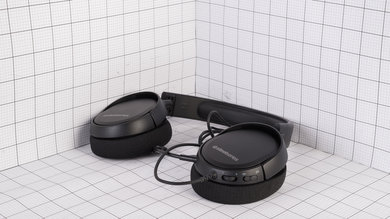 SteelSeries Arctis 1 Portability Picture