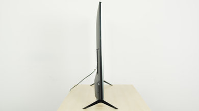 LG UJ7700 Thickness Picture