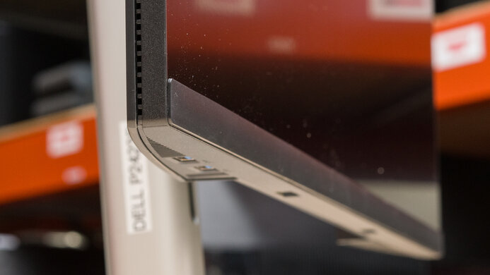 Dell P2423D Build Quality Picture