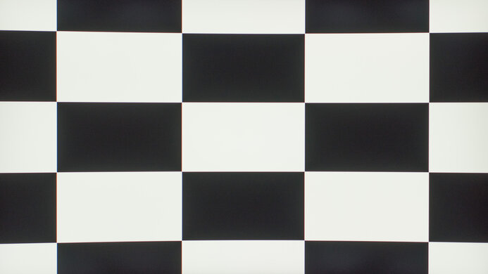 Gigabyte G32QC Checkerboard Picture