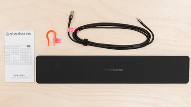 SteelSeries Apex Pro Gen 3 Bundle Picture