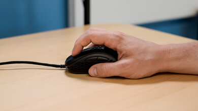 EQEOVGA D10 RGB Claw Grip Picture