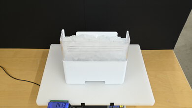 LG LRFS28XBS Full Ice Cube Tray Photo