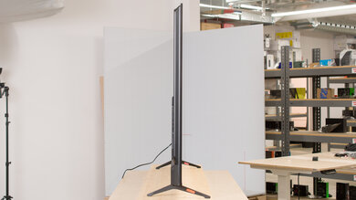 LG UA77 Thickness Picture