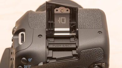 Canon EOS 90D Card Slot Picture