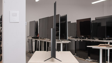 Vizio M7 Series Quantum 2019 Thickness Picture