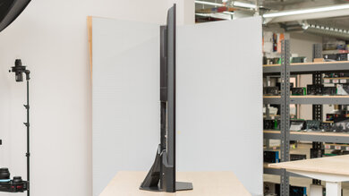 Hisense U8/U8N Thickness Picture