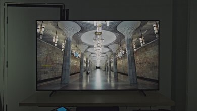 Samsung DU8000 HDR Hallway Photo