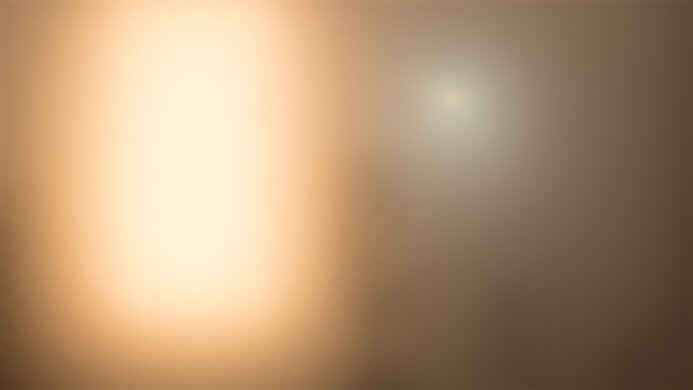 MSI MPG 274URDFW E16M Bright Room Off Picture