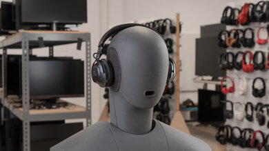 JBL CLUB 700BT Wireless Design Picture 2