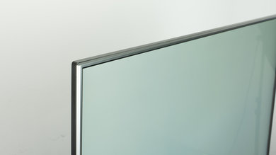 LG UJ7700 Borders Picture