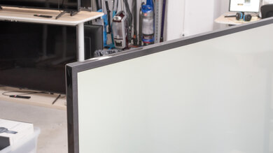 LG UN6950 Borders Picture