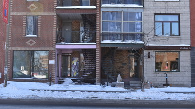 Nikon D3500 Sample Gallery - Studio