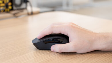 Logitech G403 Prodigy Wireless Fingertip Grip Picture