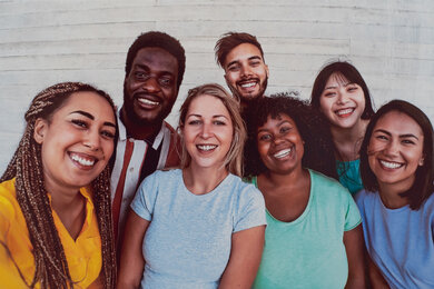 HP ENVY 6055e Friends Picture