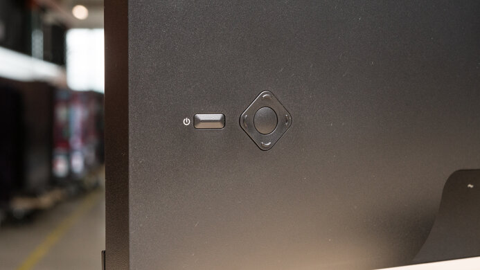 HP OMEN 27qs Controls Picture