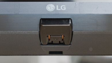 LG UR8000 Controls Picture