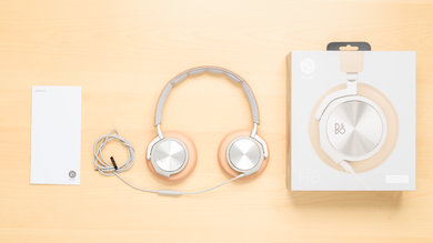 Bang & Olufsen Beoplay H6 In the box Picture