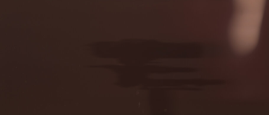 Dell Alienware AW3423DW Bright Room Off Picture