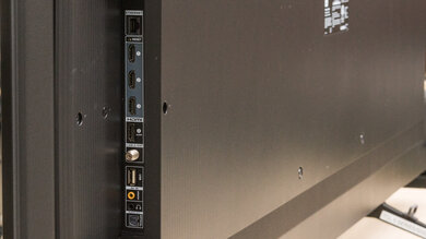 TCL 5 Series/S555 2022 QLED Side Inputs Picture