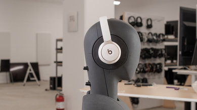 Beats Solo Pro Side Picture