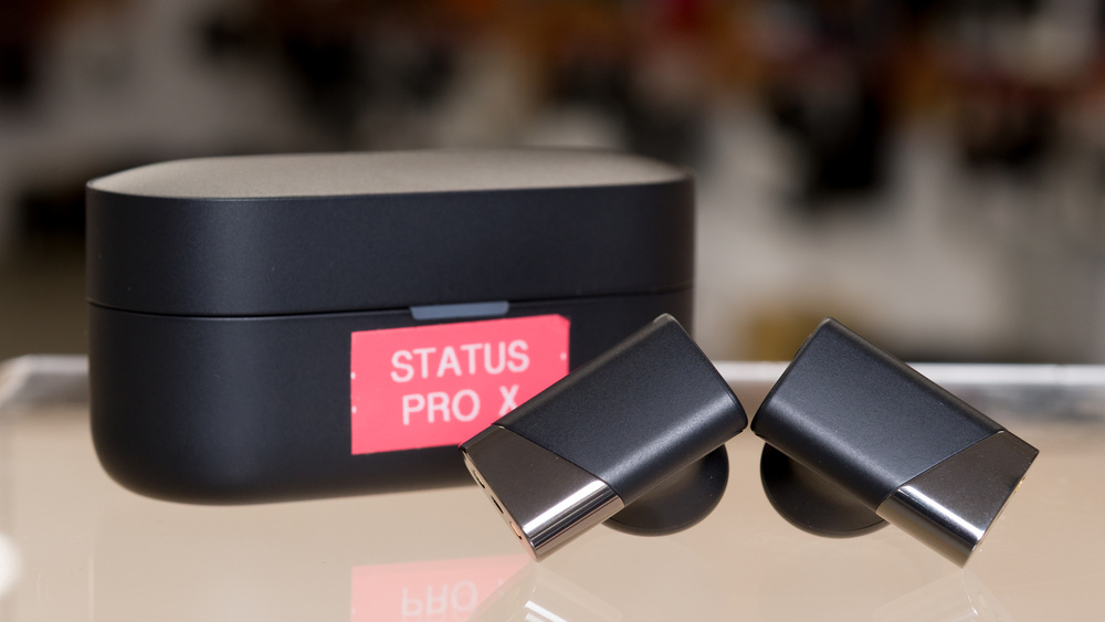 Status Pro X