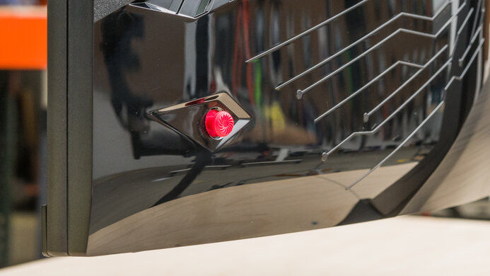 MSI Optix G321CU Controls Picture