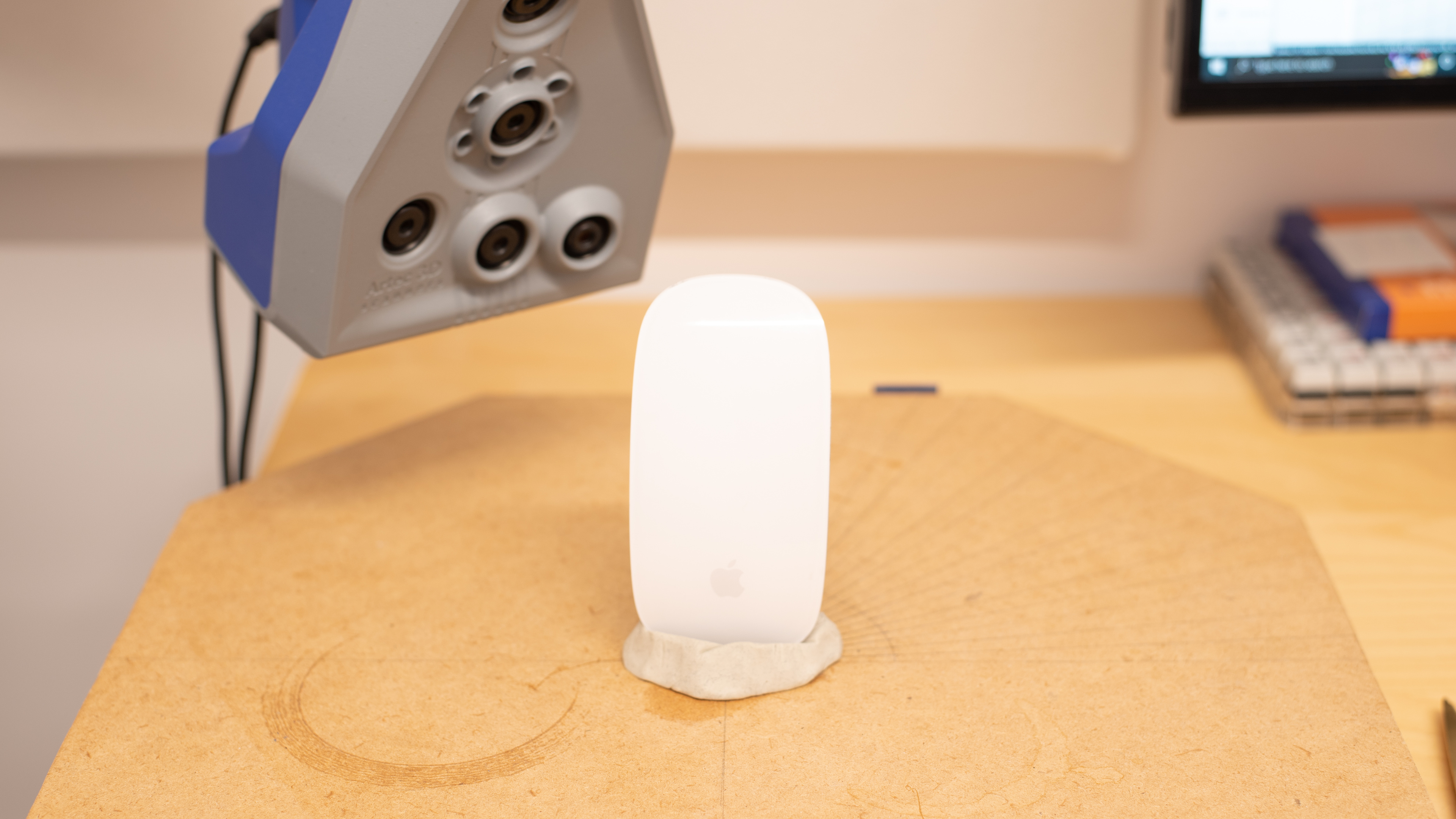 Apple Magic Mouse 2 Review - RTINGS.com