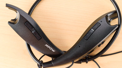 Mpow Jaws 4.1 Wireless Controls Picture