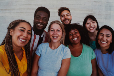 HP OfficeJet Pro 9135e Friends Picture