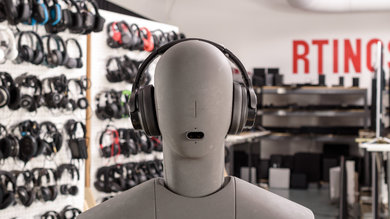 Mixcder E9 Wireless Front Picture