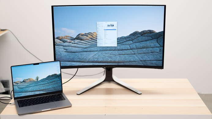 MSI MPG 274URDFW E16M Display Picture Sample
