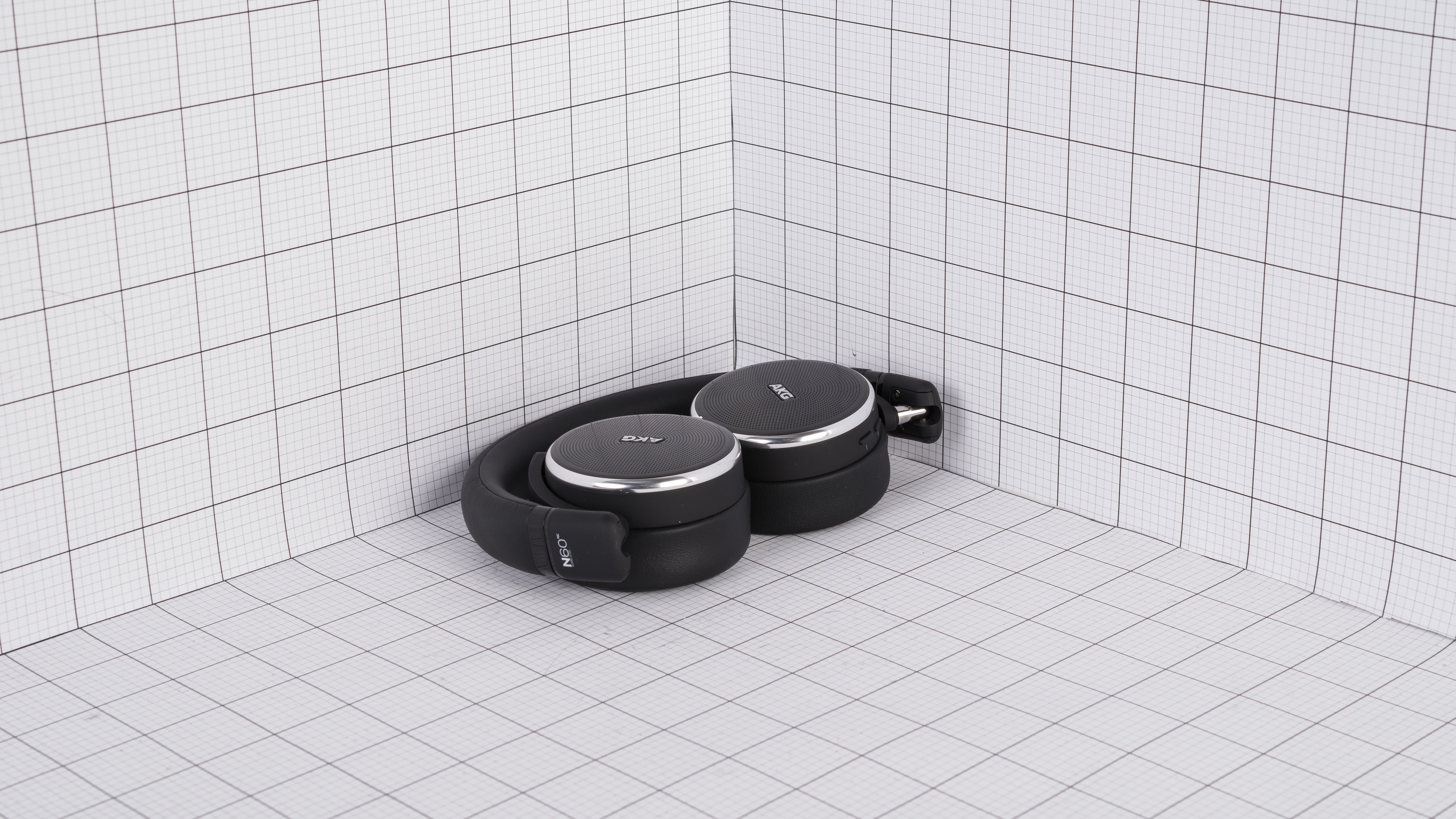 AKG N60NC Wireless Review - RTINGS.com