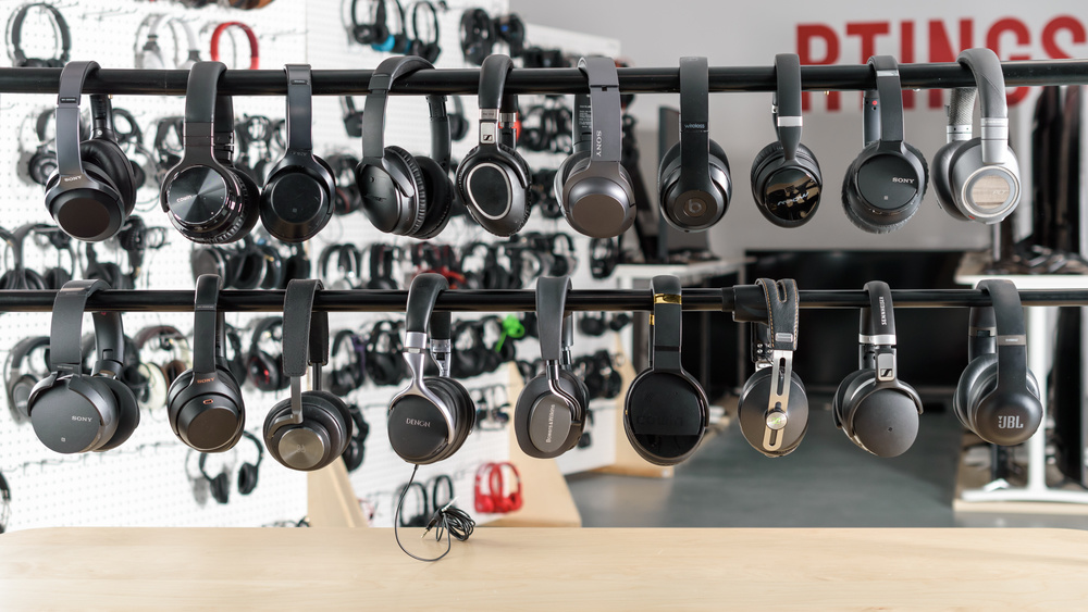 The 7 Best OverEar Noise Cancelling Headphones Spring 2019 Reviews