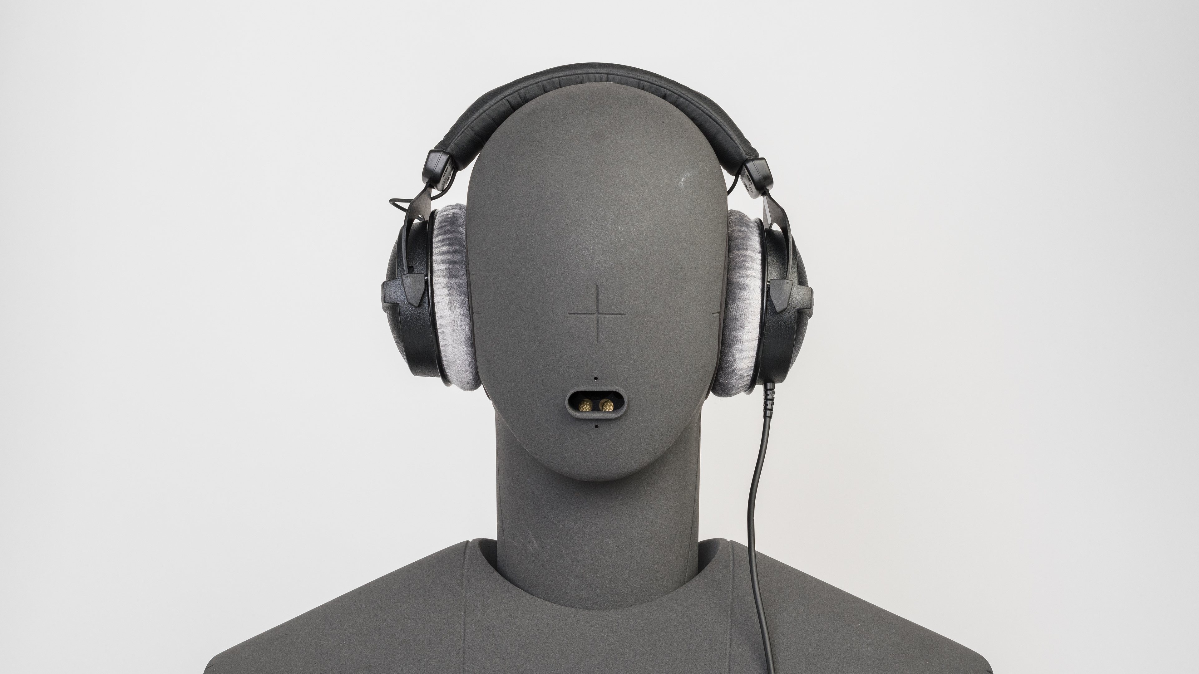 Beyerdynamic DT 770 PRO Review - RTINGS.com