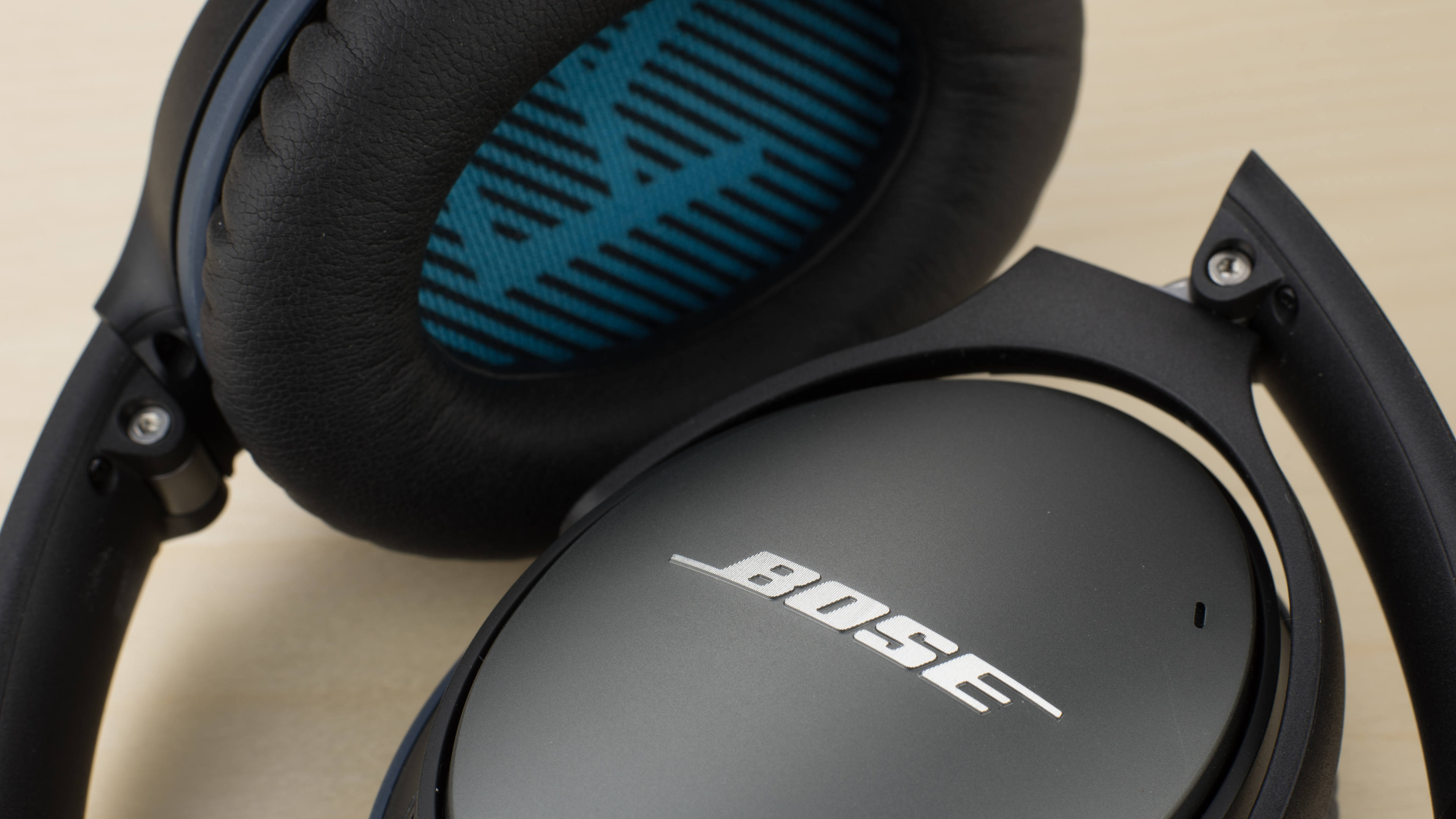 bose quietcomfort 25 gold bose quietcomfort 25 build quality picture review rtingscom bose quietcomfort 25 gold bose quietcomfort 25 build quality picture review rtingscom