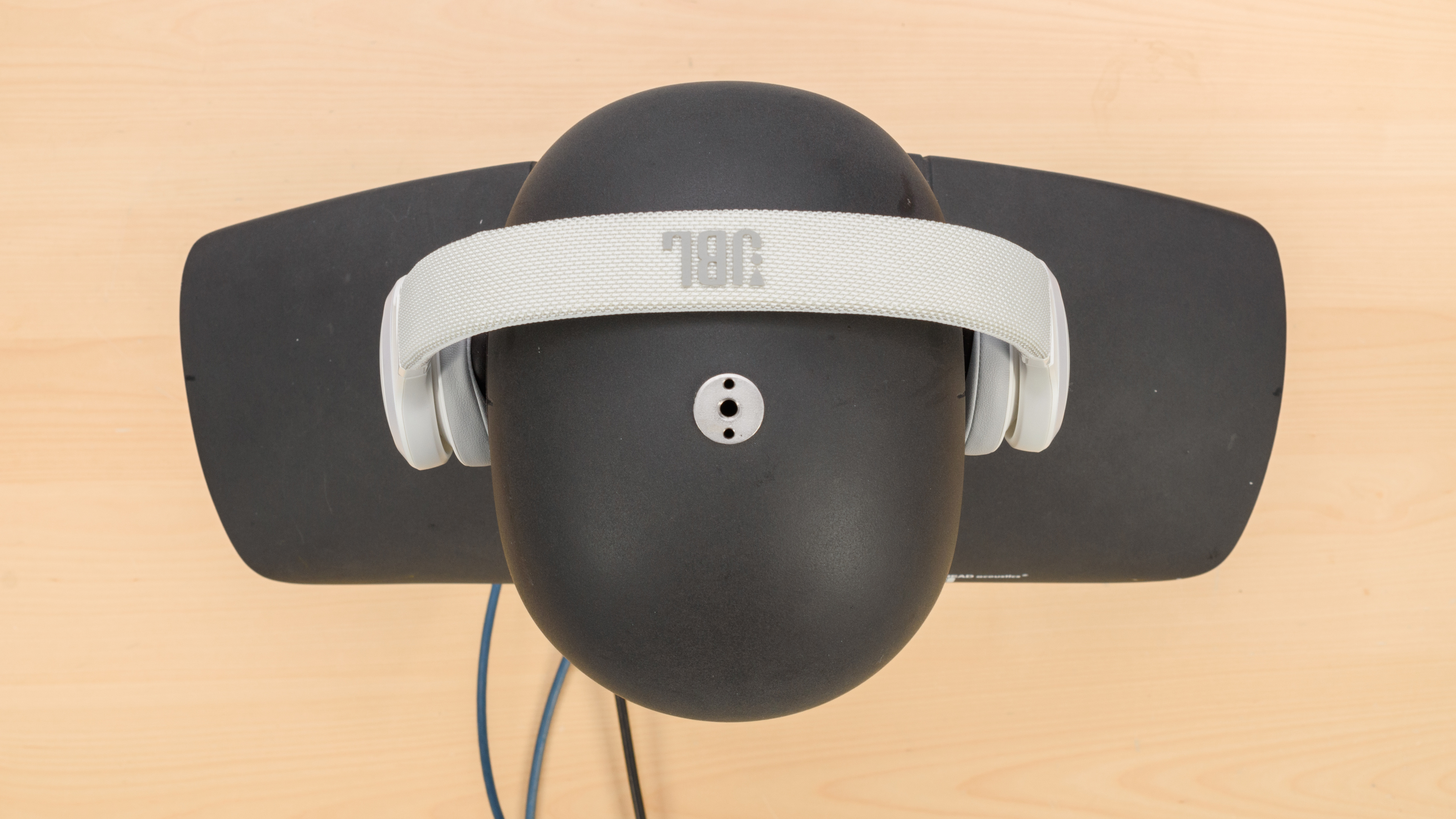 JBL Live 400BT Wireless Review - RTINGS.com