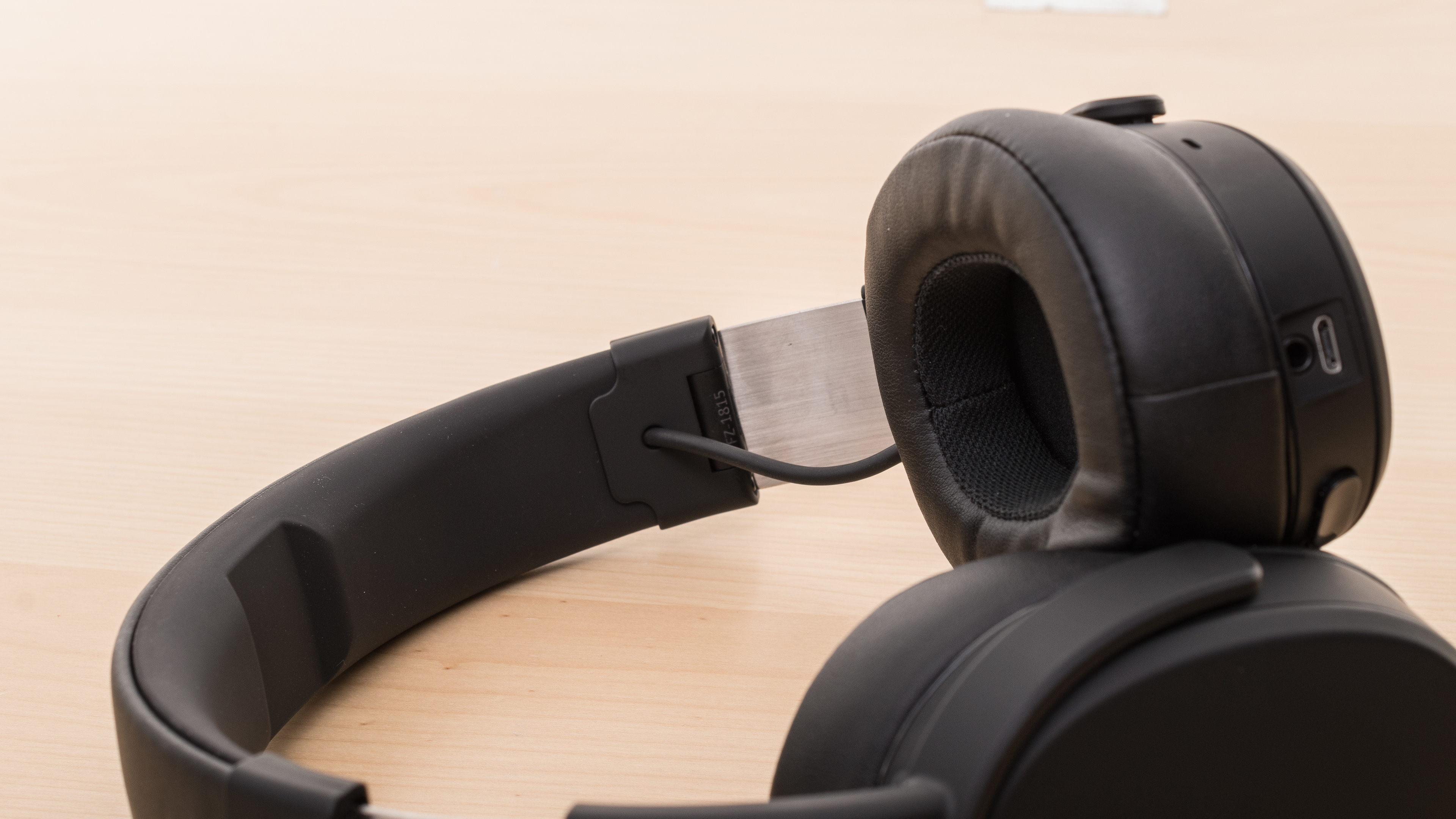 Skullcandy Crusher Wireless 2016 Review - RTINGS.com