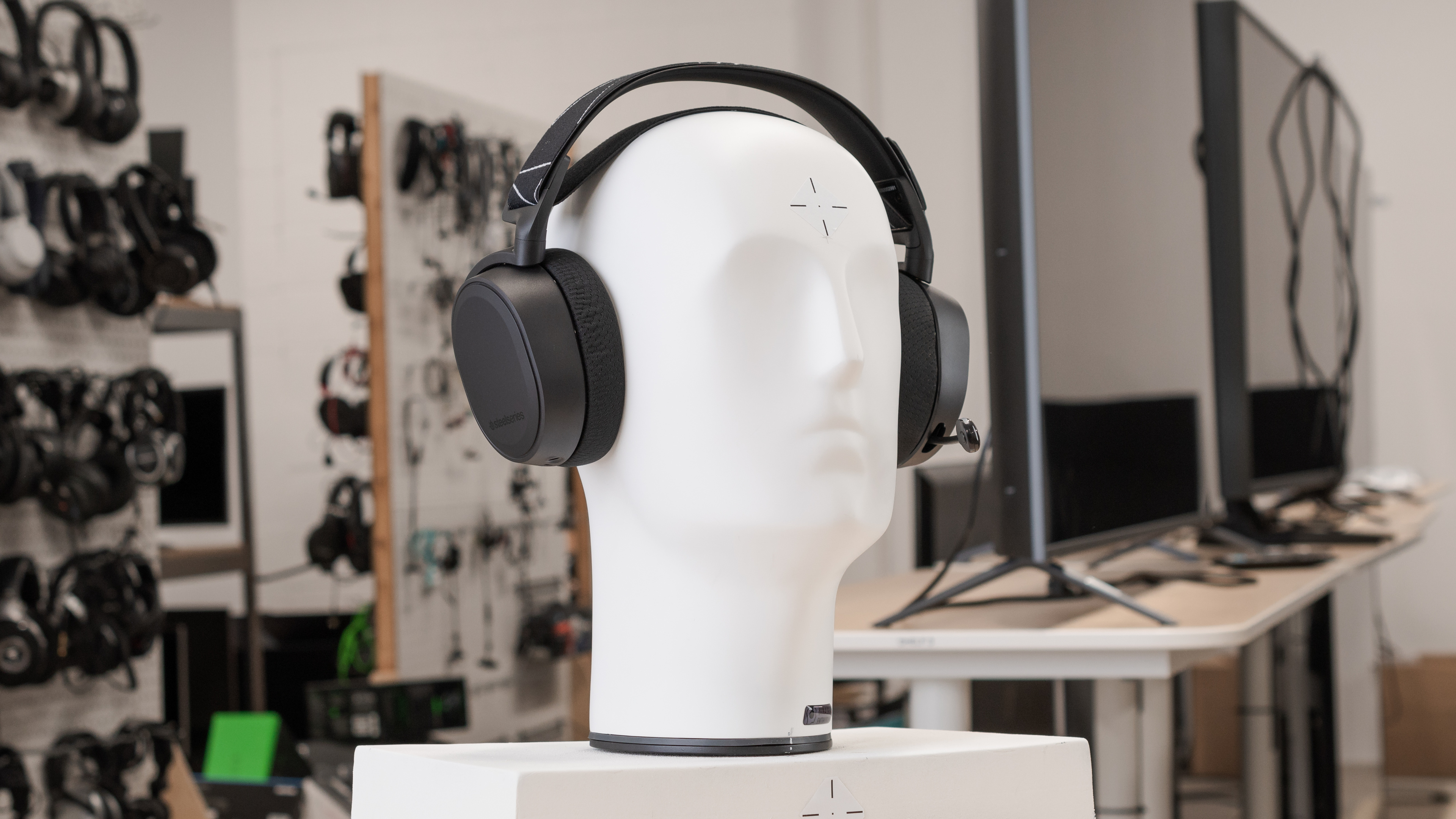 SteelSeries Arctis 9 Wireless Review